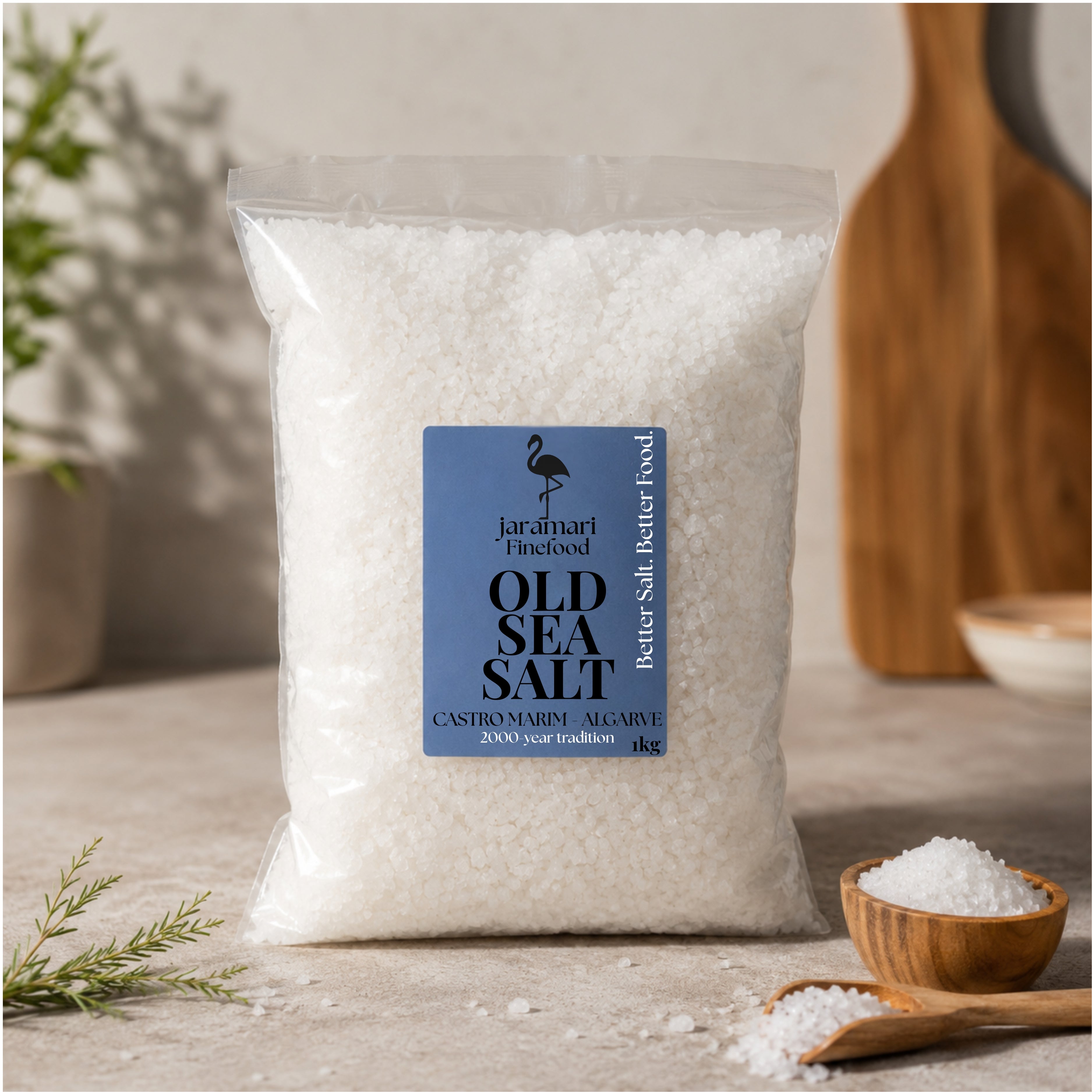 Old Sea Salt 1 kg – portugiesisches Meersalz in einer mediterranen Küchenszene